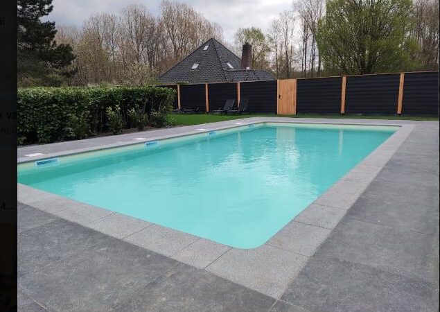 Nieuwbouw zwembad op vakantiepark, camping Zeewolde