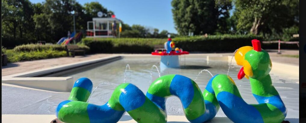 Gerenoveerd peuterbad met waterspeeltoestel, Gemeente Westerwolde